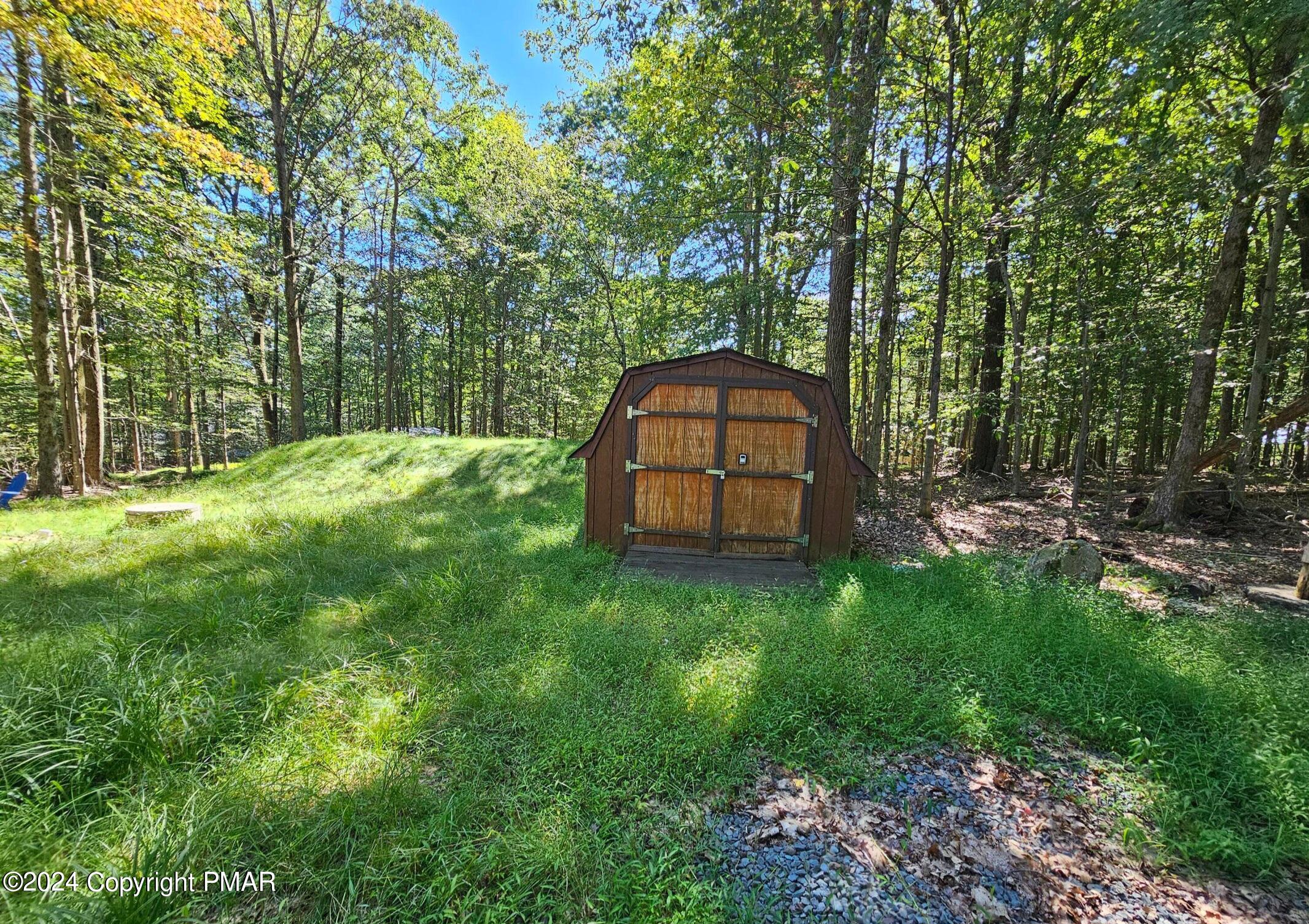266 Selig Road Pocono Lake, PA 18347 - Photo 6 of 27 20230903153757992029000000-o