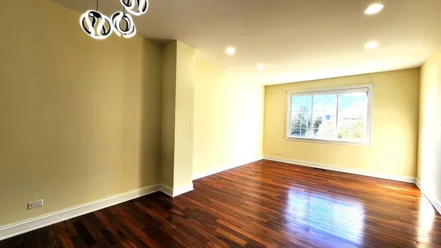 $383,900 | 2164 West Concord Lane, Addison, IL 60101