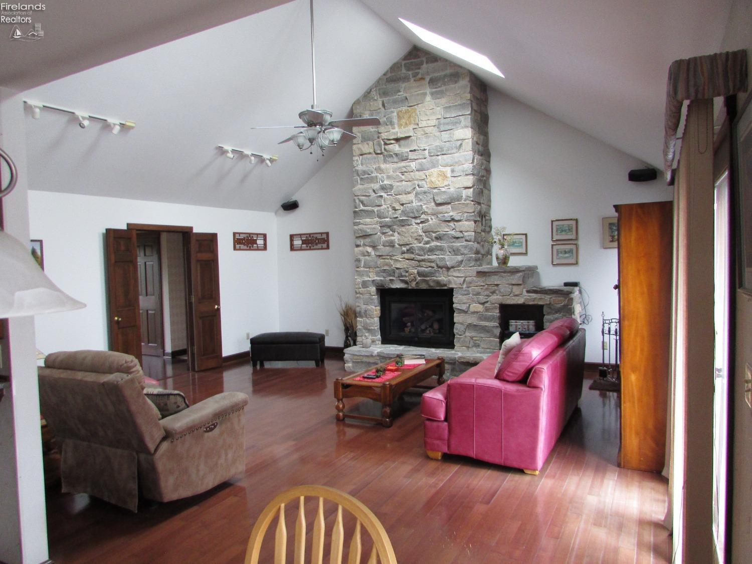 6618 Portland Road Sandusky, OH 44870 - Photo 10 of 24 Gallery Image 10