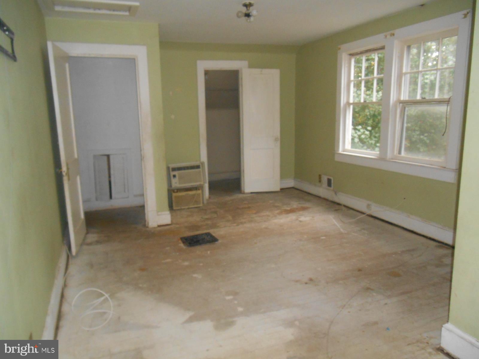 7302 Livingston Road Fort Washington, MD 20744 - Photo 9 of 13 Bedroom