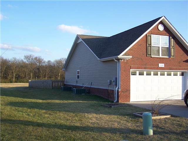 1033 Hummingbird Lane Spring Hill, TN 37174 - Photo 2 of 19