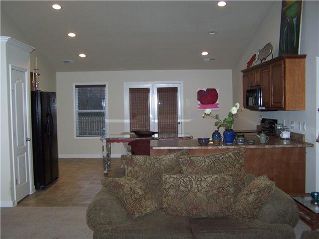 1033 Hummingbird Lane Spring Hill, TN 37174 - Photo 4 of 19