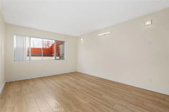 $670,000 | 5651 North Sumner Way, Unit 310, Culver City, CA 90230