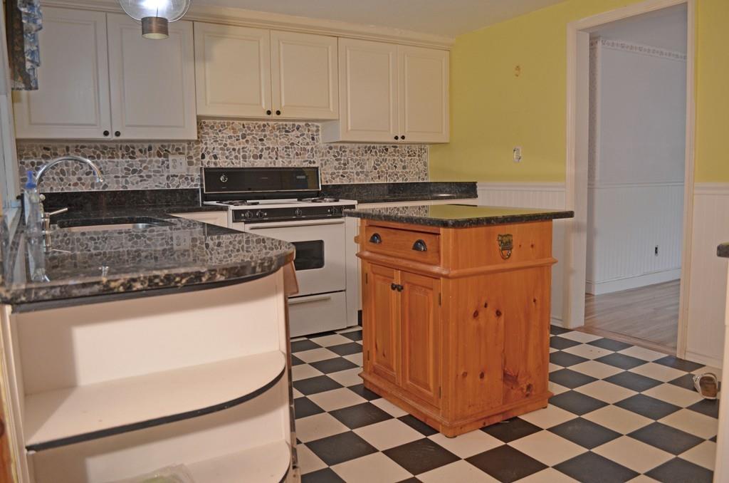 7 Vaughn Street Canton, MA 02021 - Photo 2 of 9 Gallery Image 2