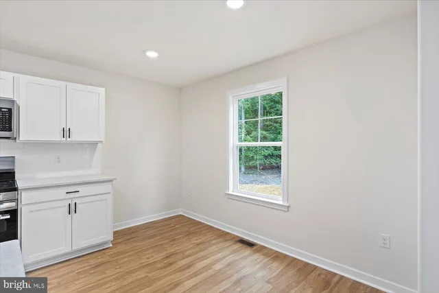 $329,900 | 62 Rose Way, Colonial Beach, VA 22443