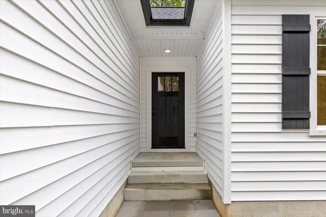 $329,900 | 62 Rose Way, Colonial Beach, VA 22443