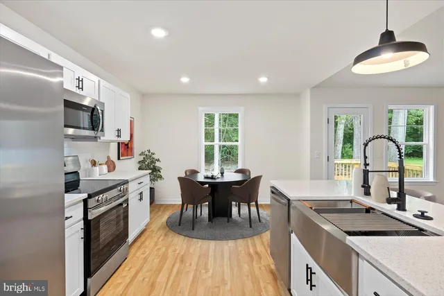 $329,900 | 62 Rose Way, Colonial Beach, VA 22443