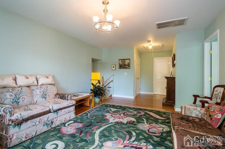 18 Parker Road Edison, NJ 08820 - Photo 17 of 30 Gallery Image 17