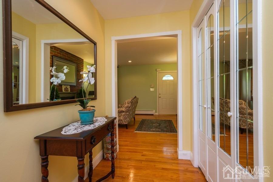 18 Parker Road Edison, NJ 08820 - Photo 5 of 30 Gallery Image 5