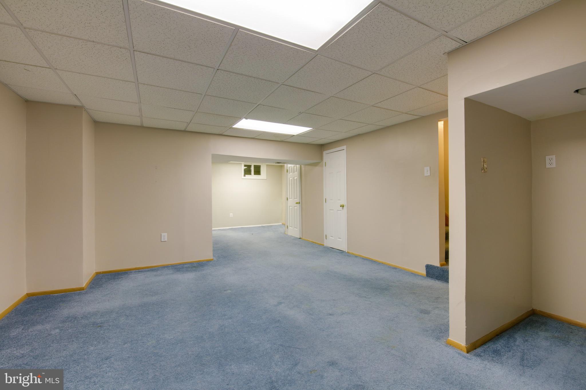 2049 Putnam Road Baltimore, MD 21227 - Photo 23 of 27 Basement Family Room