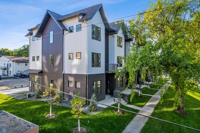 $534,900 | 502 8th Street South, Unit 5, Fargo, ND 58103