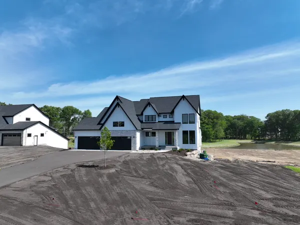 $1,900,000 | 4779 139th Avenue Northeast, Ham Lake, MN 55304