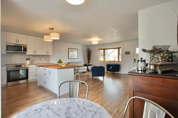 $400,000 | 1014 Mesa Drive, Douglas, WY 82633