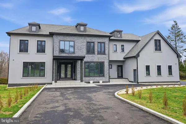 $2,495,000 | 1047 Welsh Road, Huntingdon Valley, PA 19006