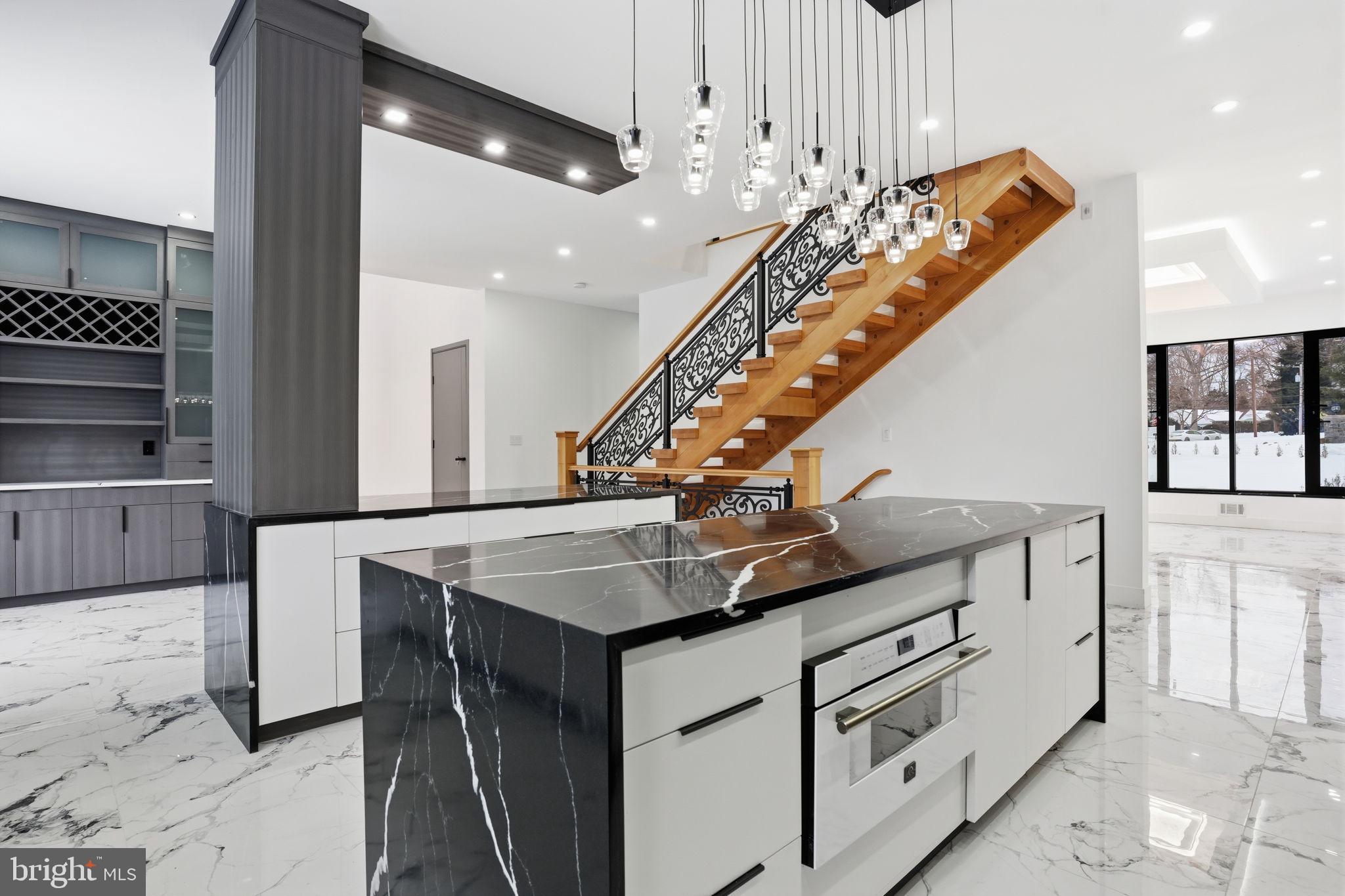 1047 Welsh Road Huntingdon Valley, PA 19006 - Photo 17 of 81