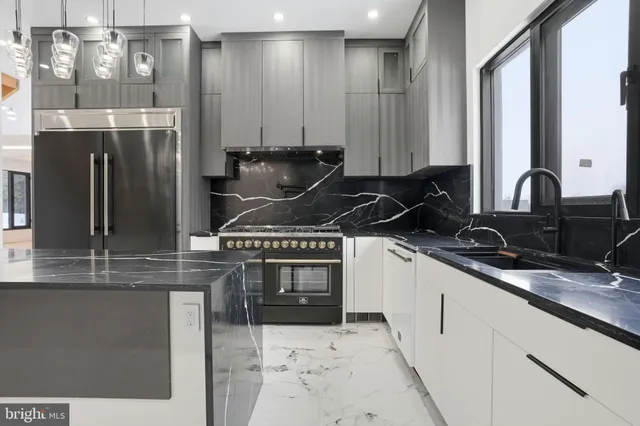 $2,595,000 | 1047 Welsh Road, Huntingdon Valley, PA 19006