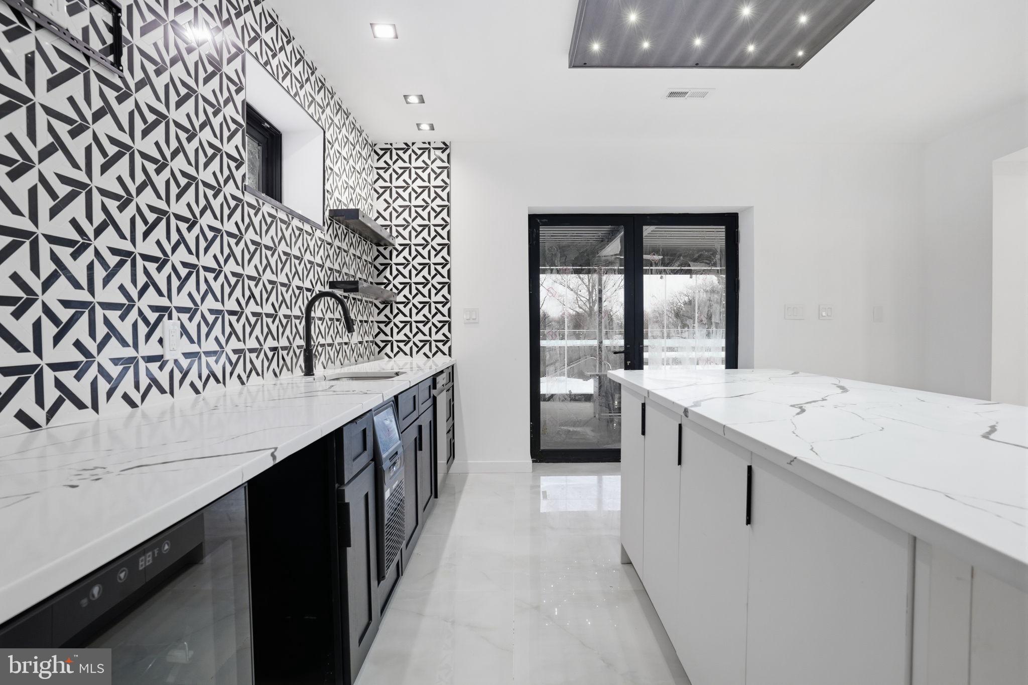 1047 Welsh Road Huntingdon Valley, PA 19006 - Photo 37 of 81