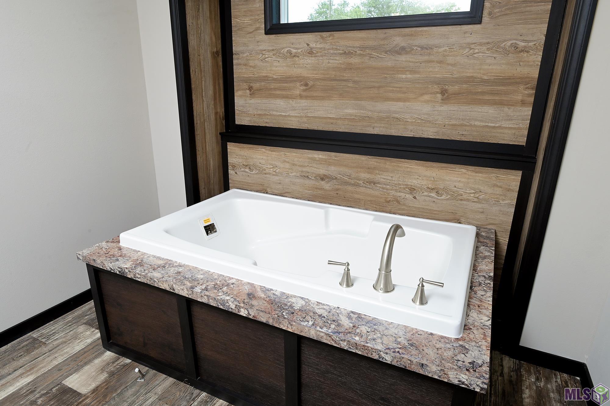 435 Back Project Road Schriever, LA 70395 - Photo 9 of 17