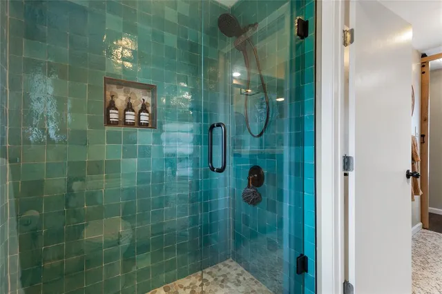 $3,200 | 301 Granada Calle Street, Granbury, TX 76049