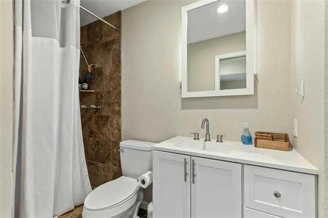 $3,200 | 301 Granada Calle Street, Granbury, TX 76049