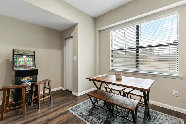 $3,200 | 301 Granada Calle Street, Granbury, TX 76049