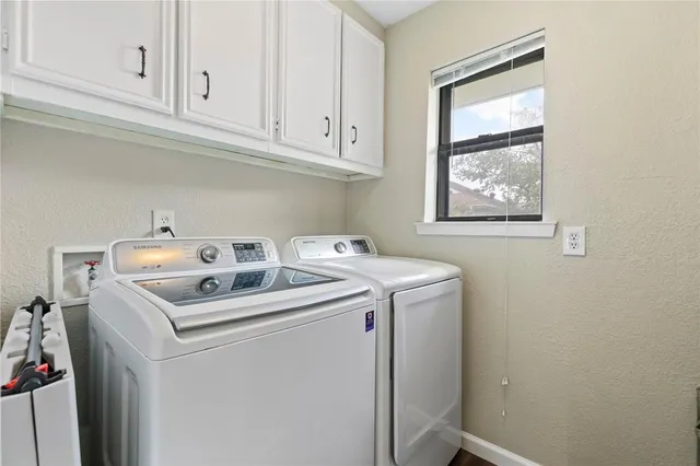 $2,790 | 301 Granada Calle Street, Granbury, TX 76049