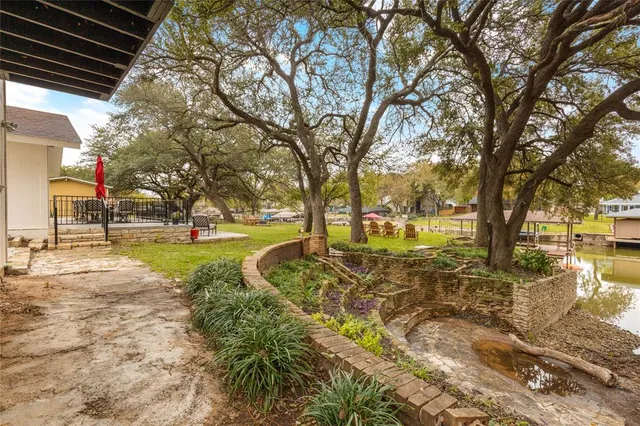 $3,200 | 301 Granada Calle Street, Granbury, TX 76049