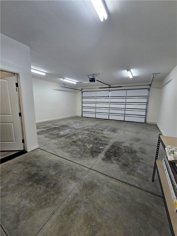 2561 North Ridge Avenue Bullhead City, AZ 86429 - Photo 16 of 17 Garage