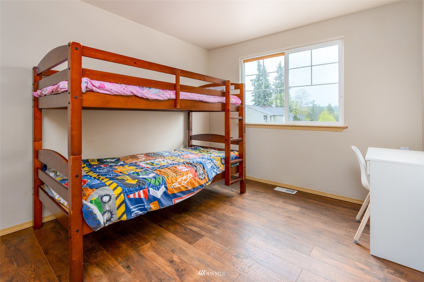 1220 196th Place Southeast Bothell, WA 98012 - Photo 15 of 26 Gallery Image 15