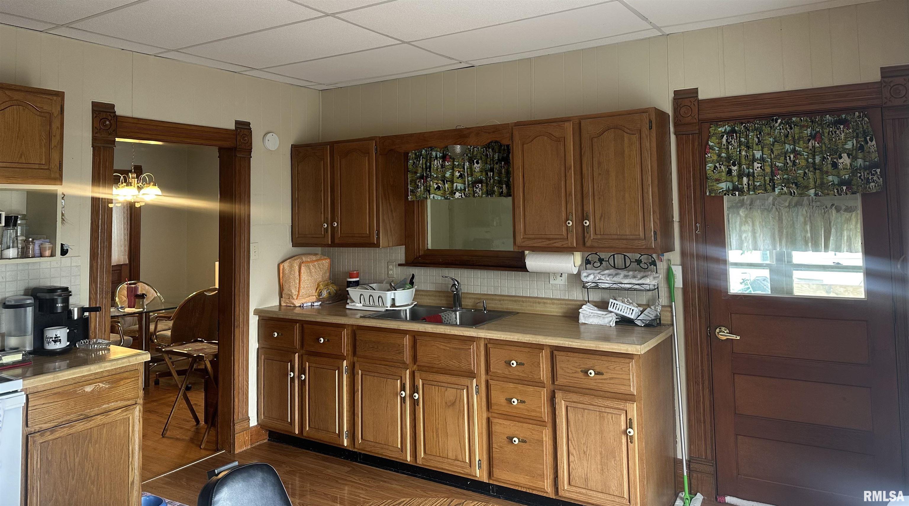 1102 Hayes Street Golden, IL 62339 - Photo 2 of 13