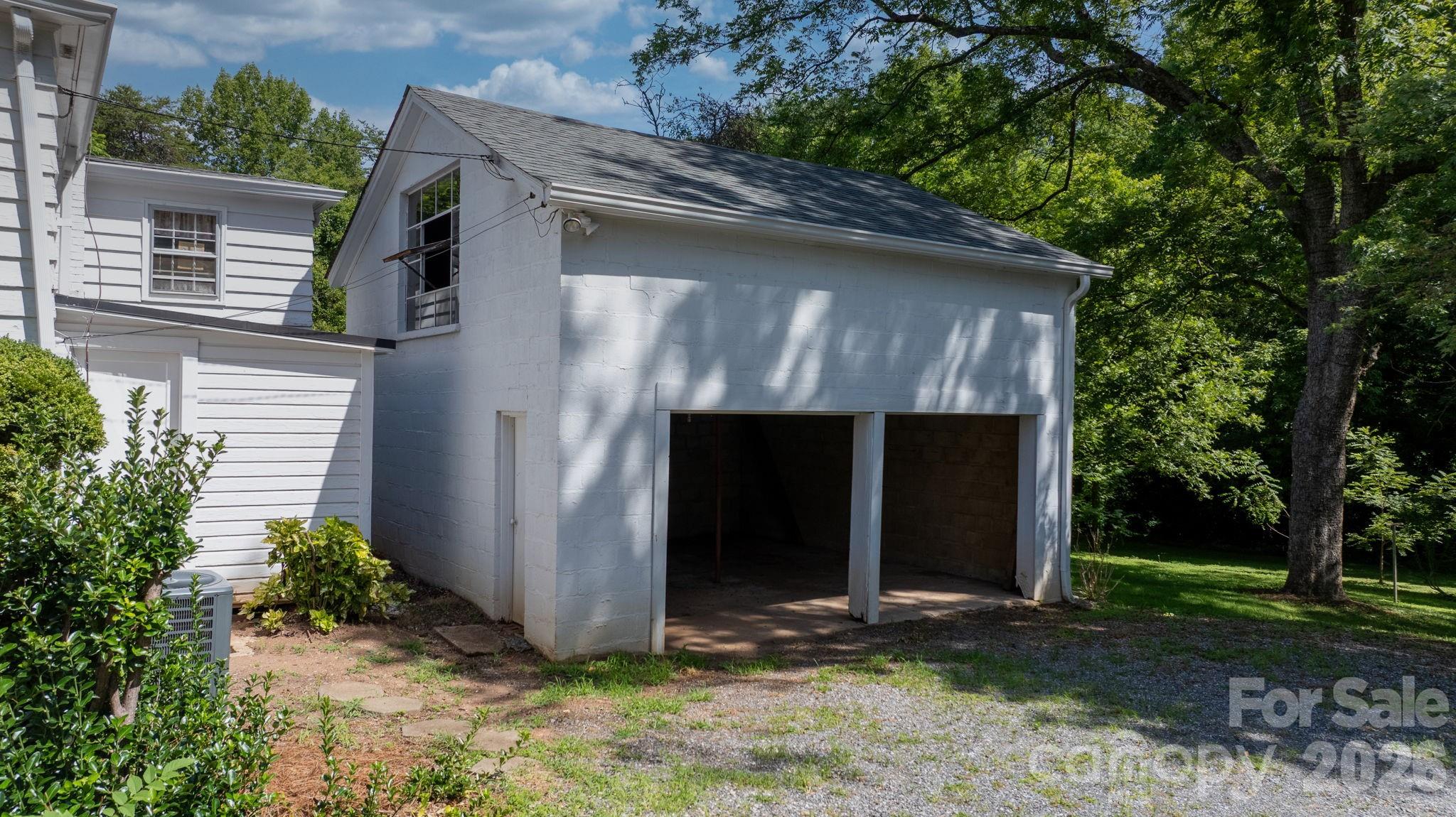 608 1st Street West Conover, NC 28613 - Photo 8 of 35