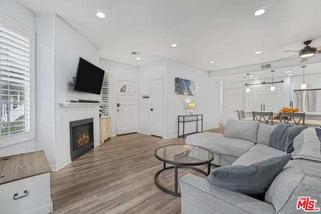 $599,000 | 10401 Garden Grove Boulevard, Unit 44, Garden Grove, CA 92843