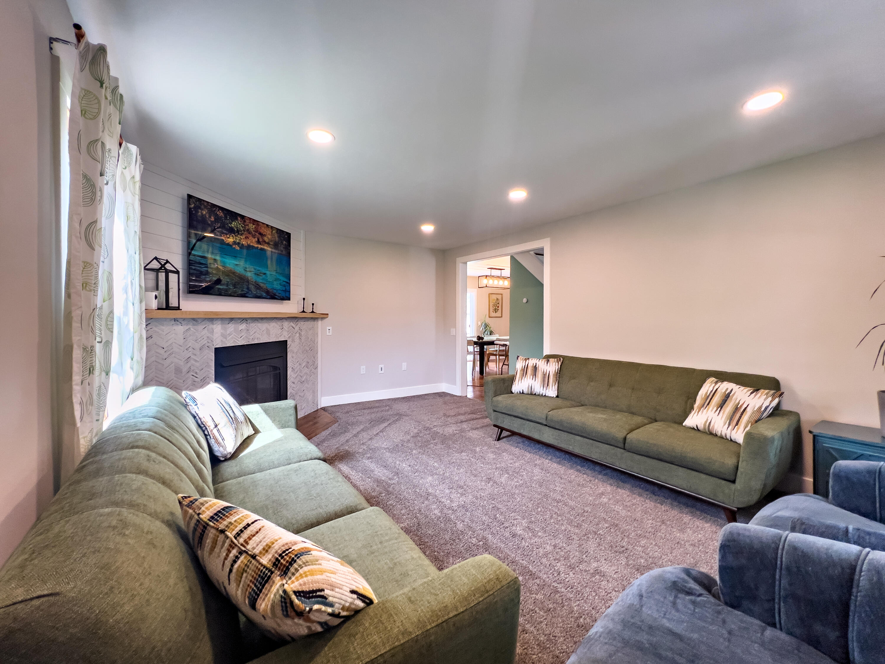 930 Tamarack Street Manistee, MI 49660 - Photo 14 of 56 livingroom13