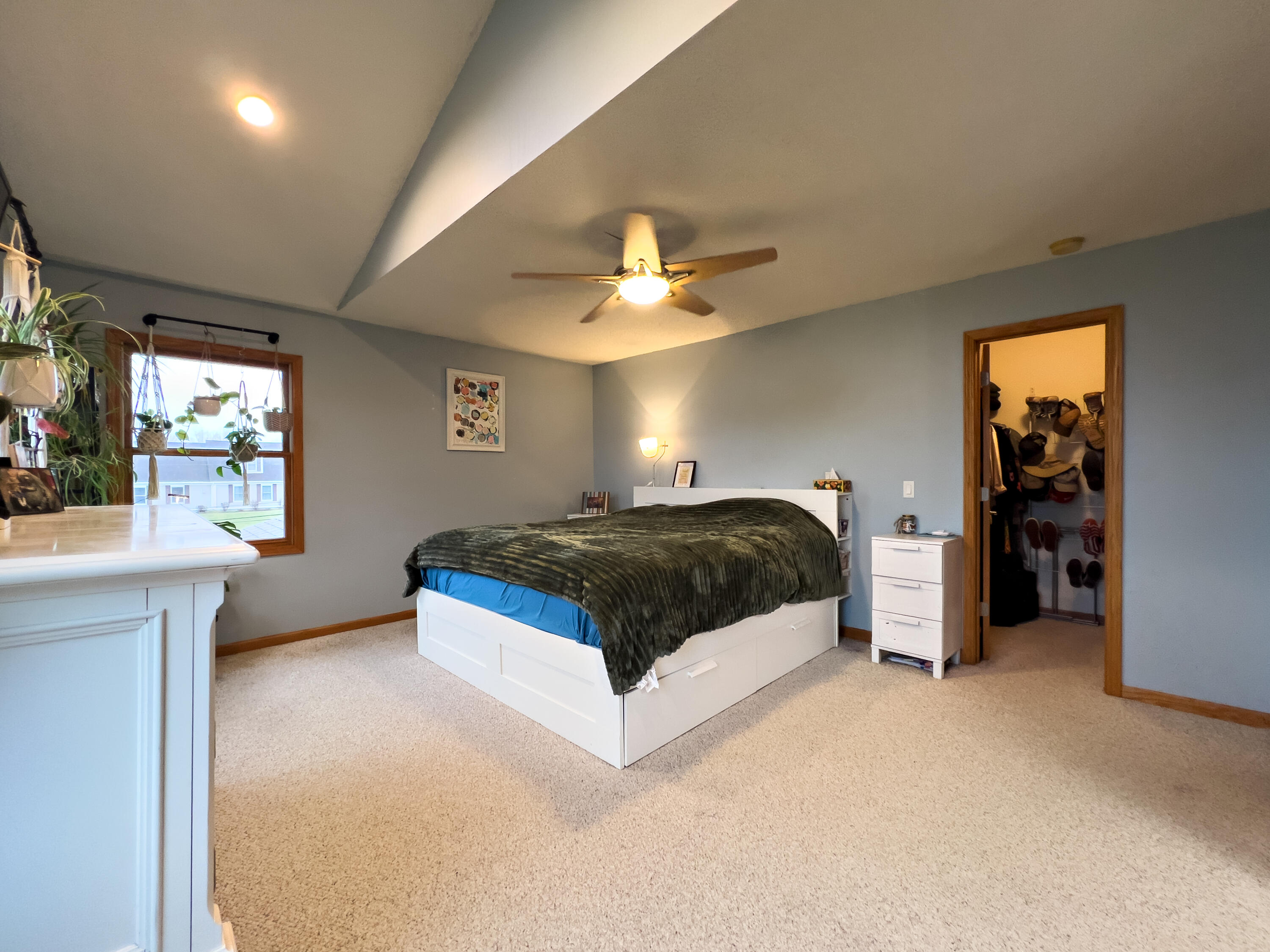 930 Tamarack Street Manistee, MI 49660 - Photo 50 of 56 masterbed2