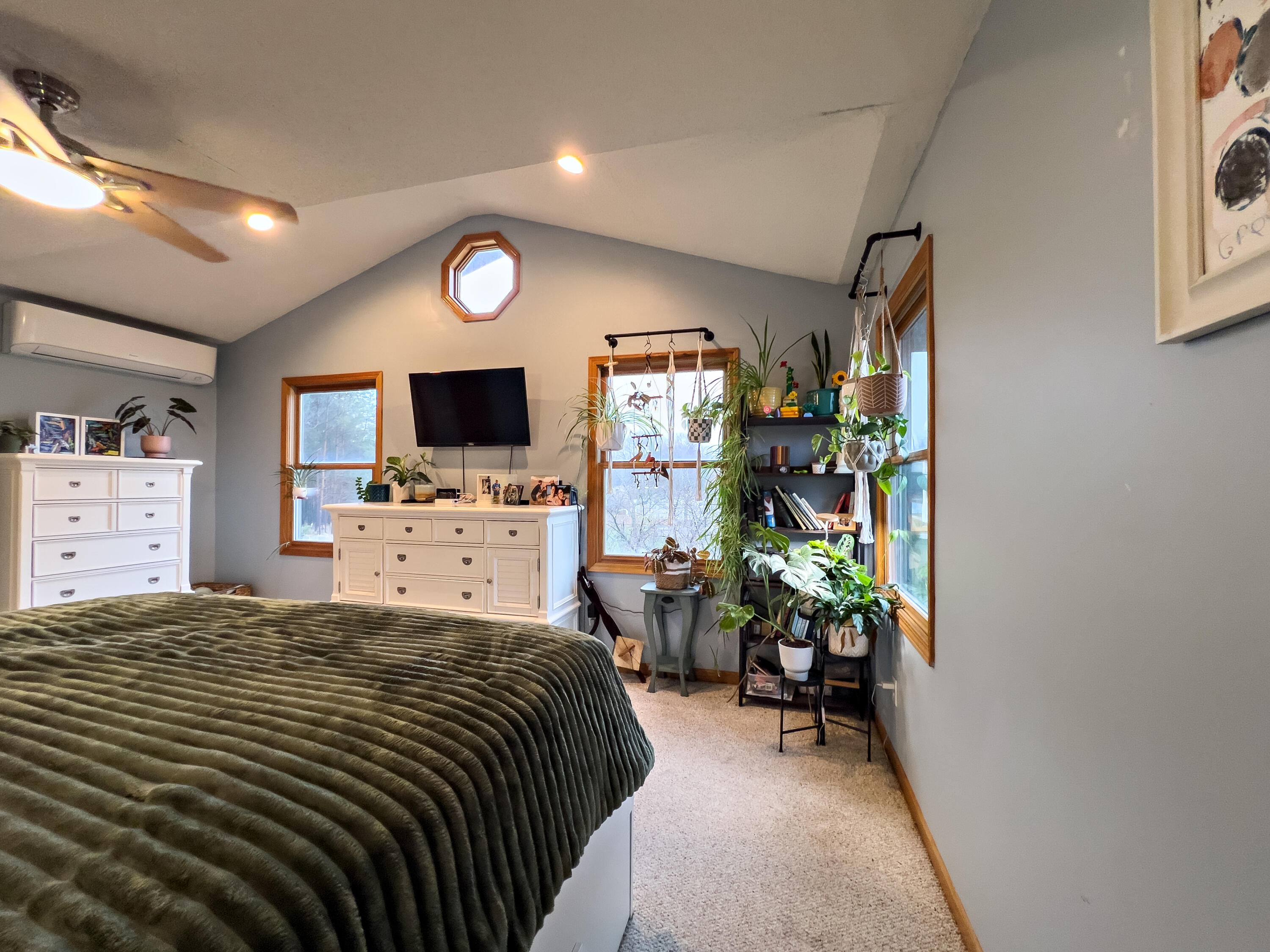 930 Tamarack Street Manistee, MI 49660 - Photo 51 of 56 masterbed3
