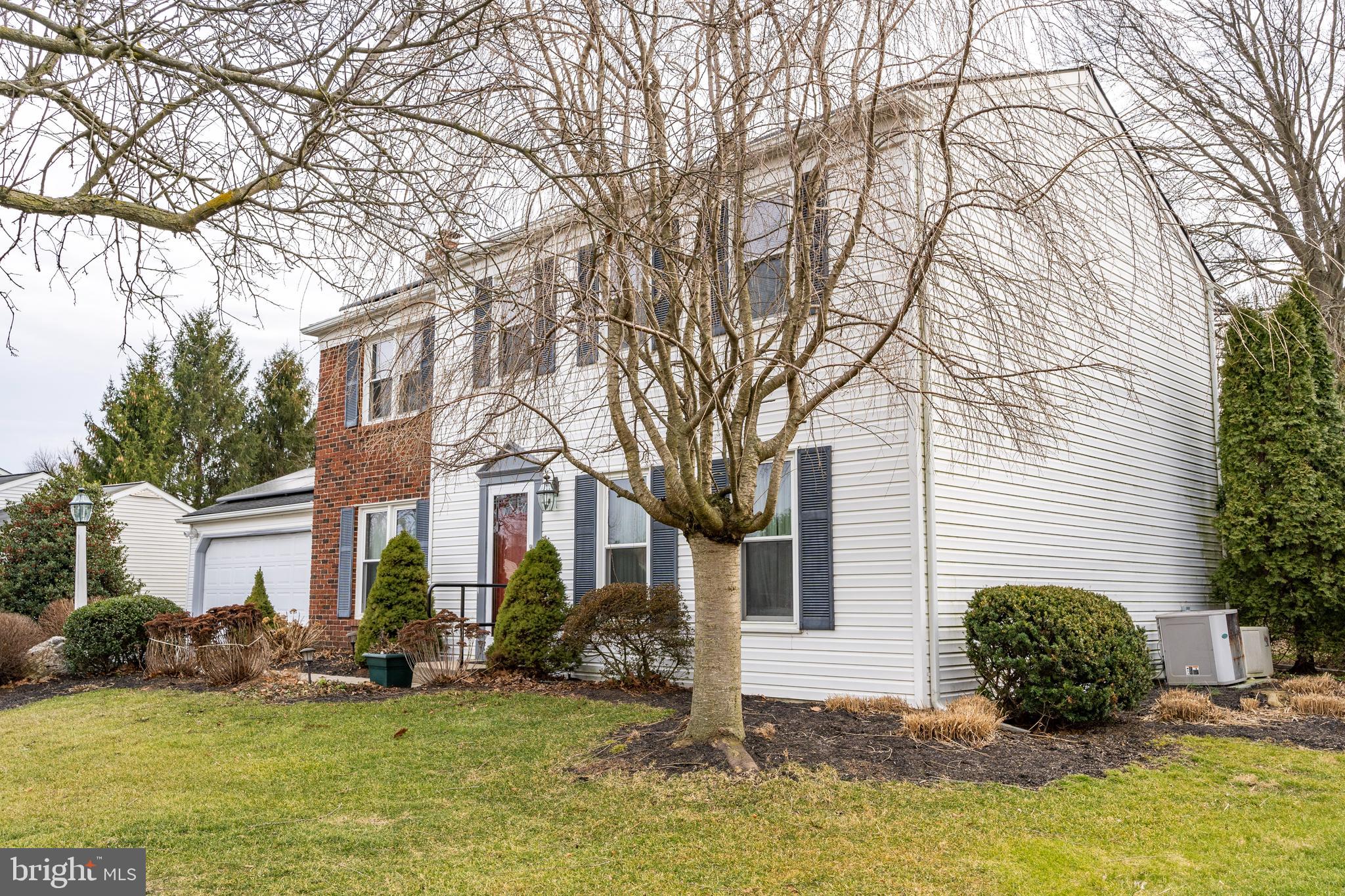 325 Coventry Lane Lititz, PA 17543 - Photo 4 of 47 Gallery Image 4