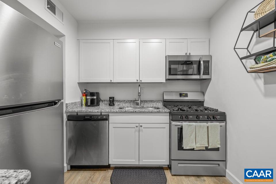 2527 Hydraulic Road, Unit 50 Charlottesville, VA 22901 - Photo 14 of 27