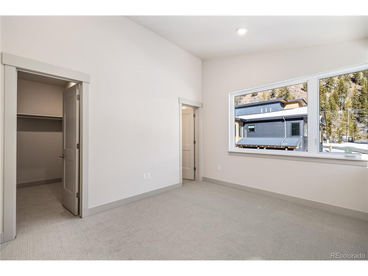 628 Montezuma Road, Unit 1 Keystone, CO 80435 - Photo 12 of 29 Primary bedroom