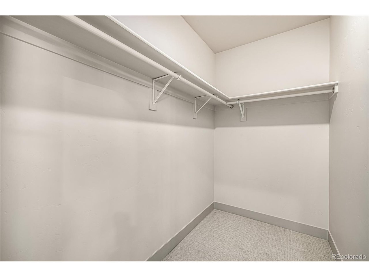 628 Montezuma Road, Unit 1 Keystone, CO 80435 - Photo 15 of 29 Primary closet