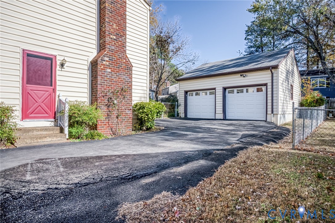 201 Monath Road Chesterfield, VA 23236 - Photo 4 of 30 a front view of a house with garden