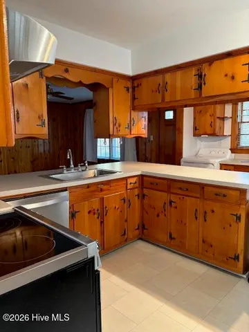 $1,800 | 207 East Carolina Street, Fremont, NC 27830