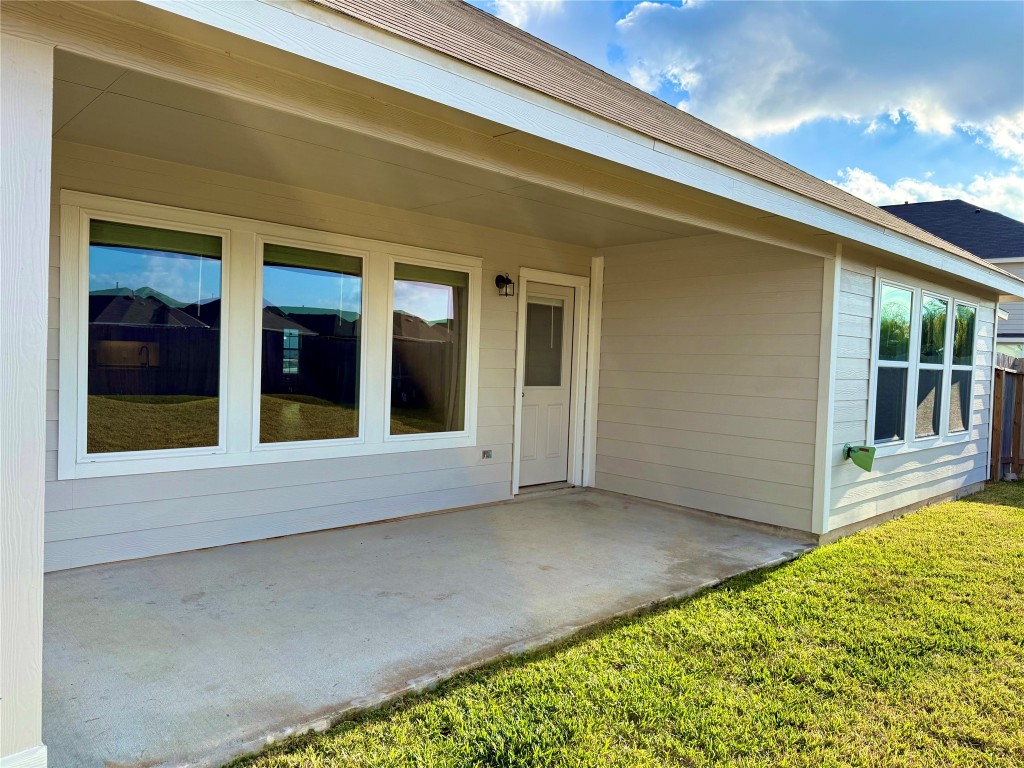 5322 Briana Dee Drive Rosharon, TX 77583 - Photo 18 of 20 front view of a building