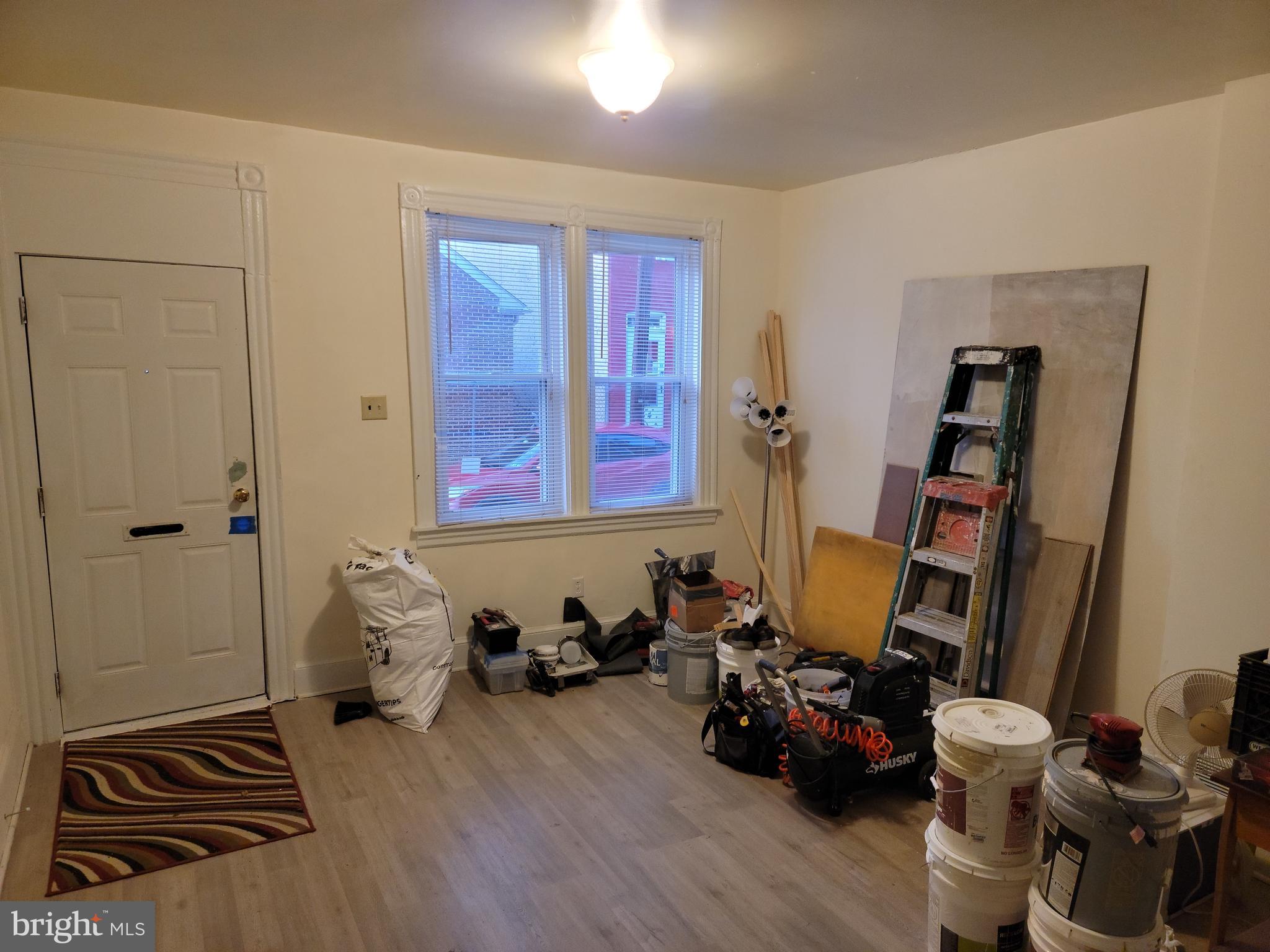 529 Locust Street Lancaster, PA 17602 - Photo 3 of 15
