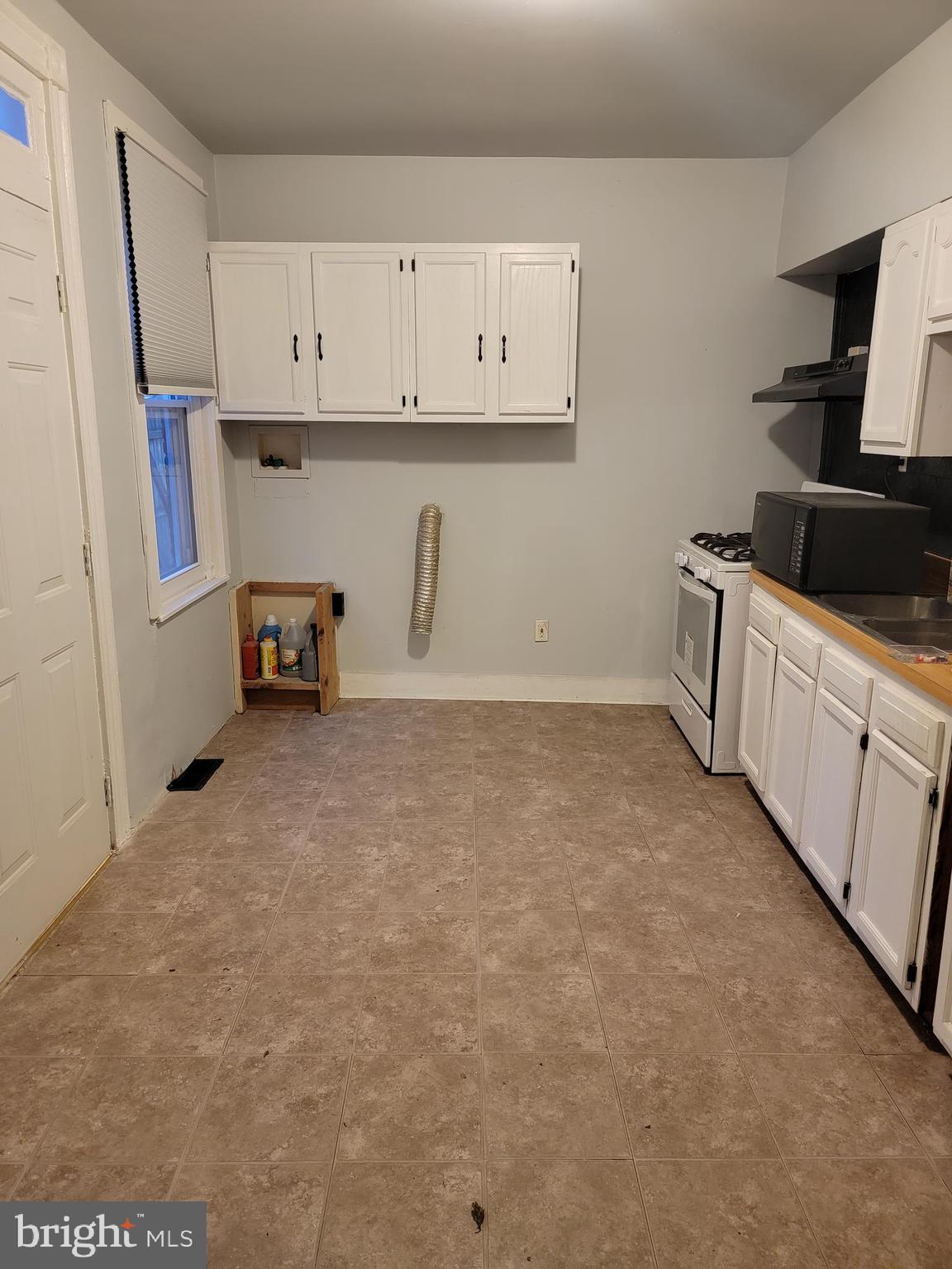 529 Locust Street Lancaster, PA 17602 - Photo 7 of 15
