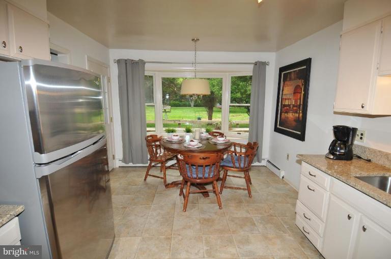 734 Whitehall Beach Road Annapolis, MD 21409 - Photo 22 of 22 Kitchen #3