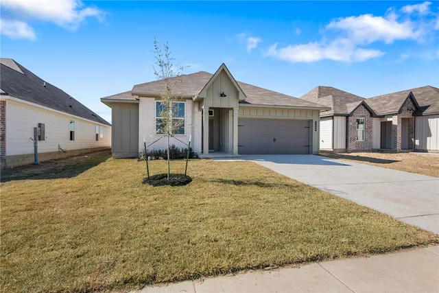 $289,900 | 2409 Rooke Road, Bryan, TX 77807