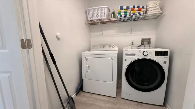 $2,300 | 605 Rochester Loop, Davenport, FL 33897