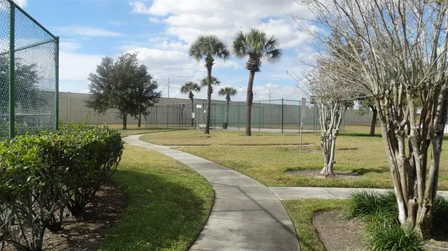 $2,300 | 605 Rochester Loop, Davenport, FL 33897