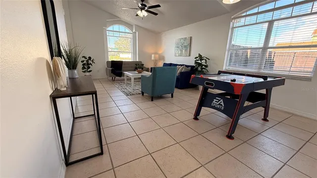 $2,300 | 605 Rochester Loop, Davenport, FL 33897