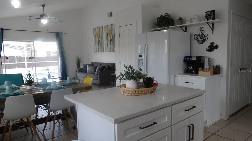 605 Rochester Loop Davenport, FL 33897 - Photo 7 of 37